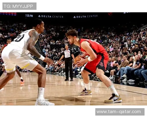 快船与爵士激战24日直播全程回顾与精彩瞬间分析